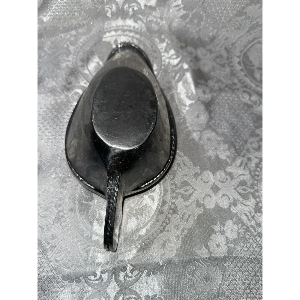 Serving Dish For Sauce Or Gravy